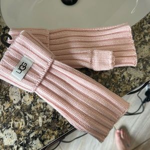 UGG Knit Boucle Arm Warmer